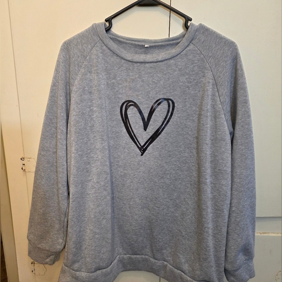 Cozy Gray Heart Sweatshirt, NWT - Size Large - Picture 3 of 3
